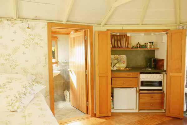 The Summerhouse, Ideal Akaroa Location. Leilighet Eksteriør bilde